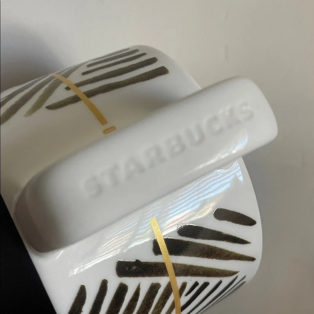 •| Starbucks artisan mug - Picture 5 of 7
